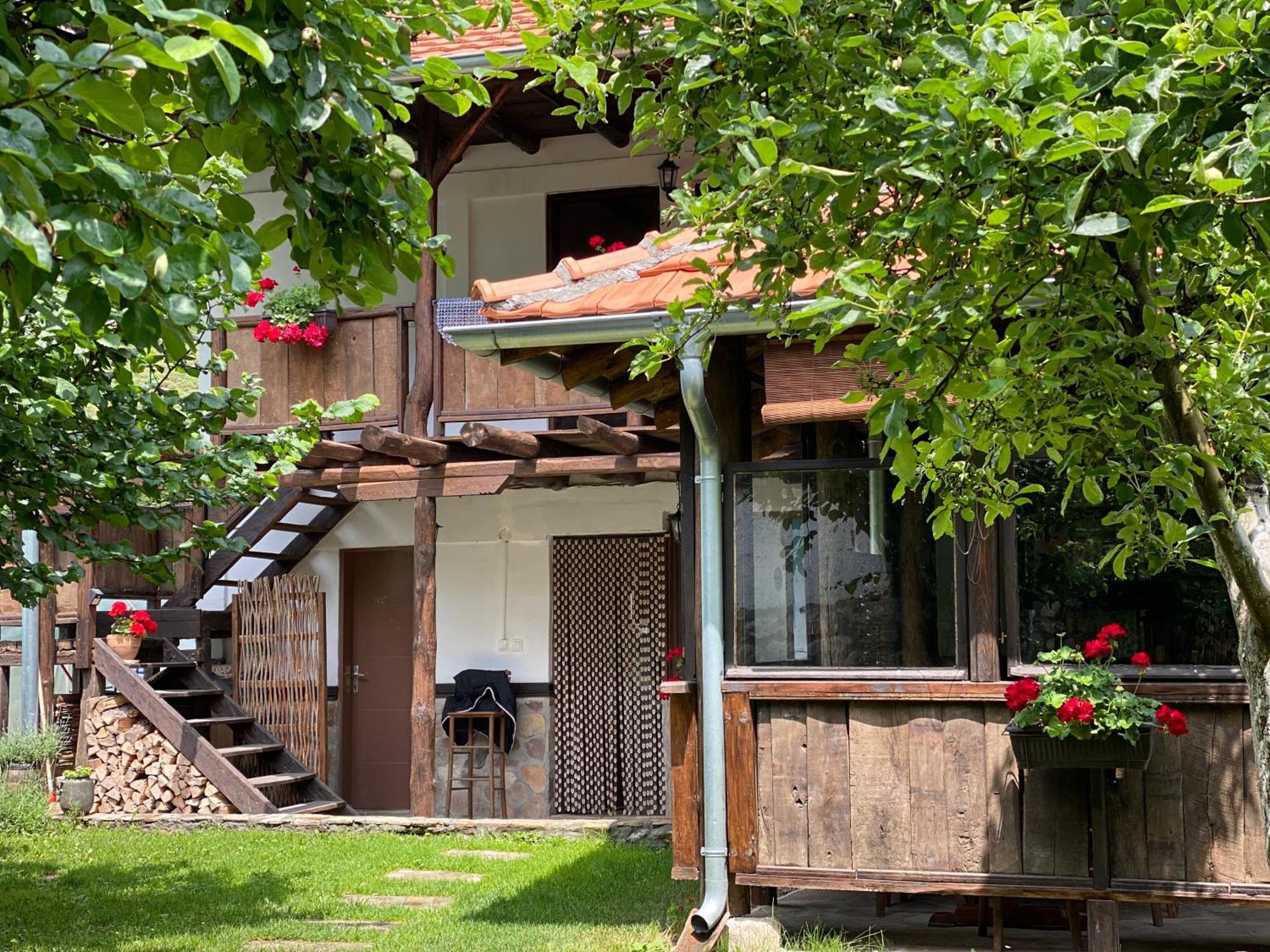 Konak Tosa Poganovo Exterior foto
